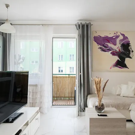 Homely By Bookinghost Lägenhet *