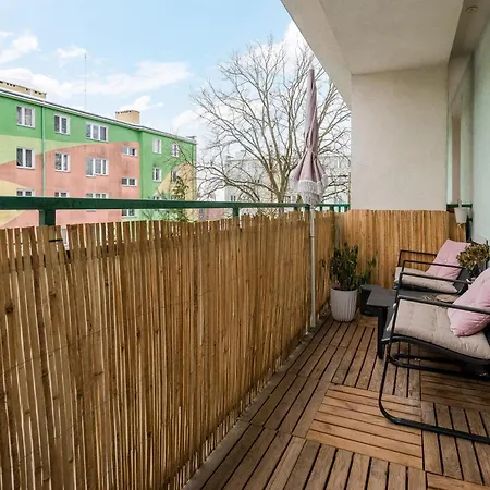 Homely By Bookinghost Lägenhet *