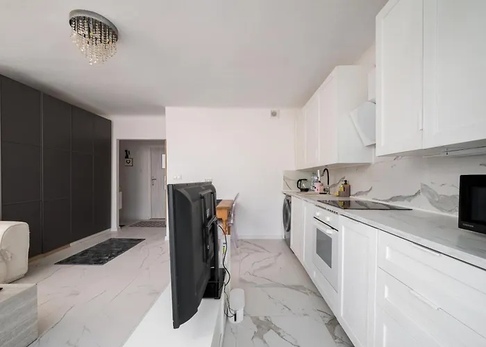 Homely By Bookinghost * Nowy Dwór Mazowiecki