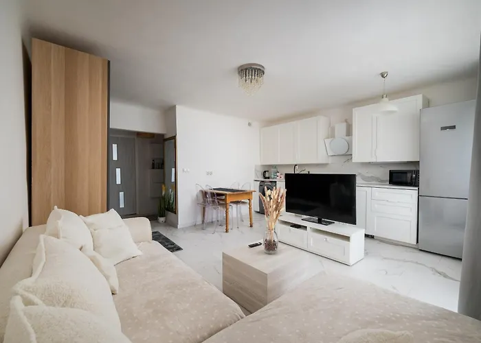 Homely By Bookinghost *