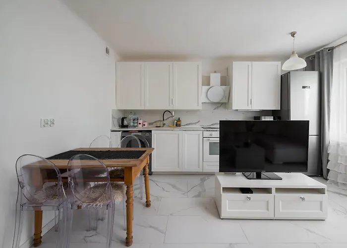 Homely By Bookinghost Nowy Dwór Mazowiecki