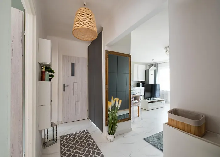 Homely By Bookinghost